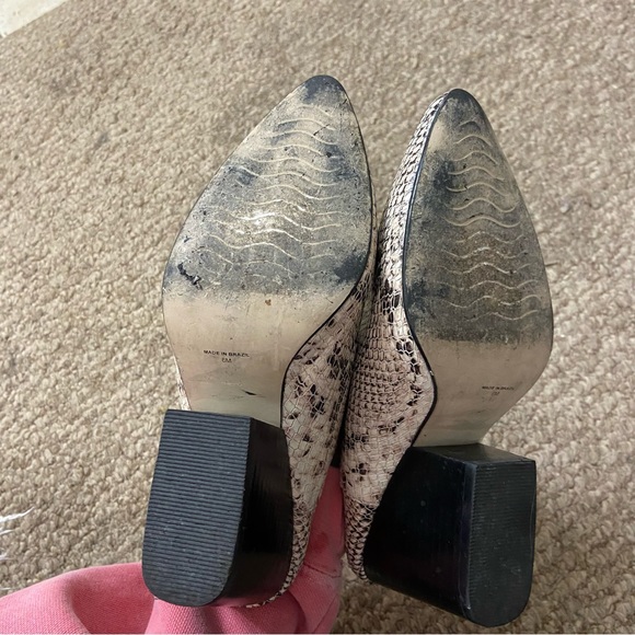 Able Handmade Leather Snakeskin Rojas Stacked Heel Mules - Picture 5 of 9